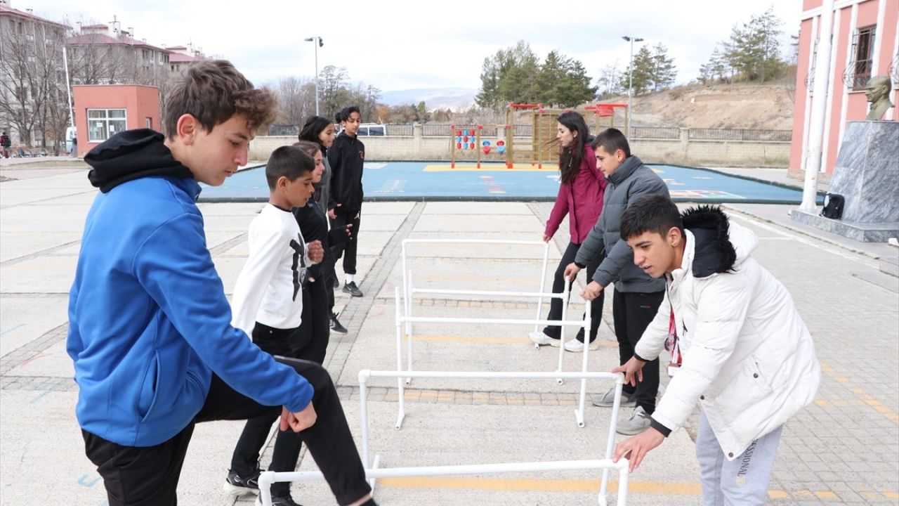 Erzurum'da Kızlar Atletizmle Büyüyor