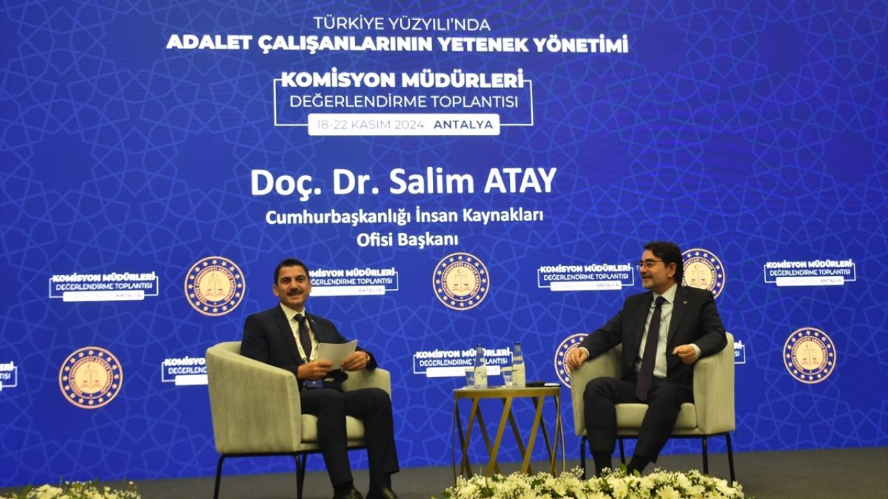 Antalya'da Komisyon Müdürleri Değerlendirme Toplantısı Başladı