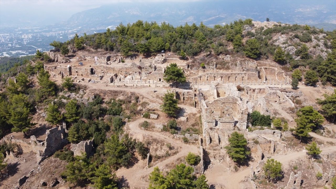 Roma Tavlası'nın Tarihi Syedra Antik Kenti'nde Yeniden Canlanıyor