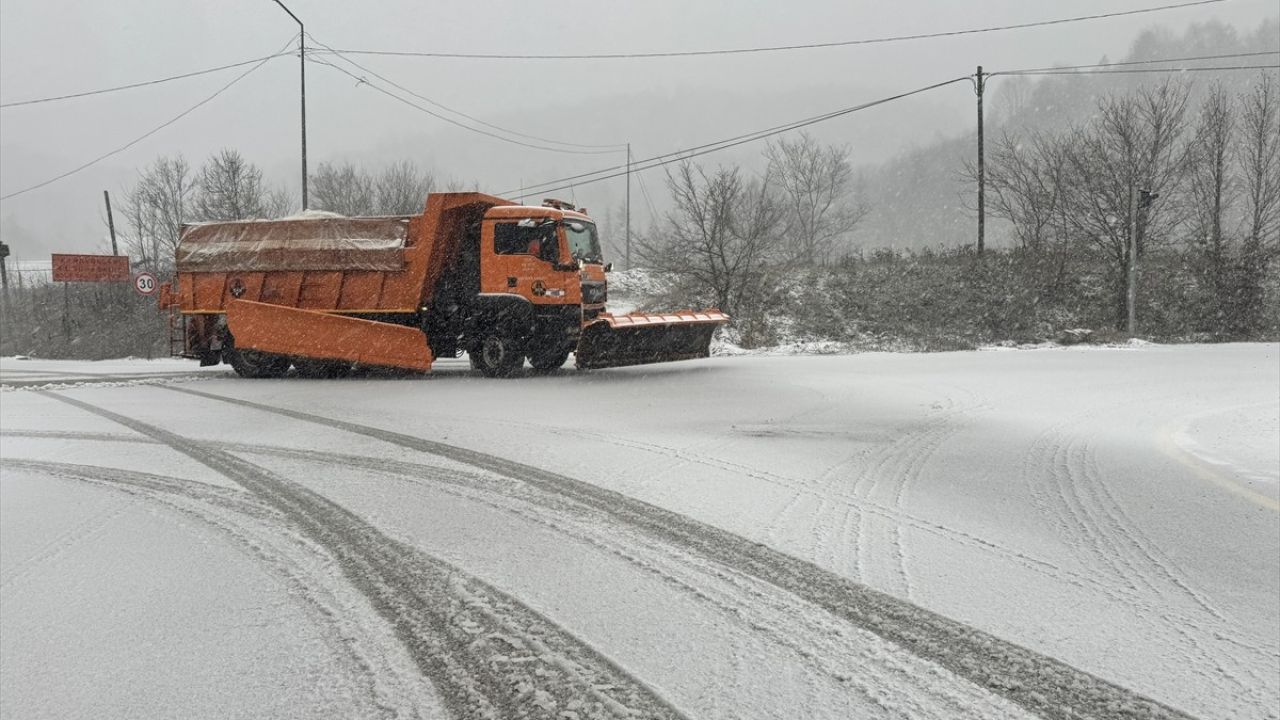 Bolu Dağı'ndan Kocaeli ve Sakarya'ya Kar Yağışı