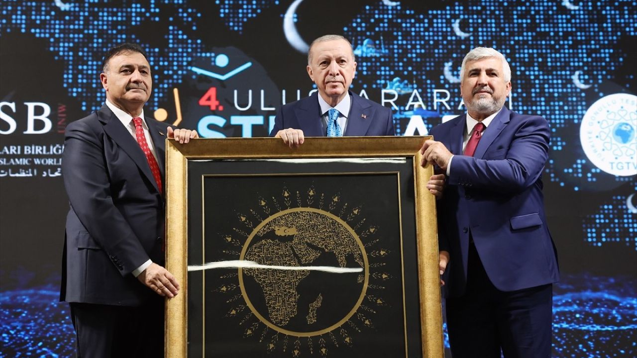 Cumhurbaşkanı Erdoğan'dan Uluslararası Ceza Mahkemesi'ne Destek Mesajı