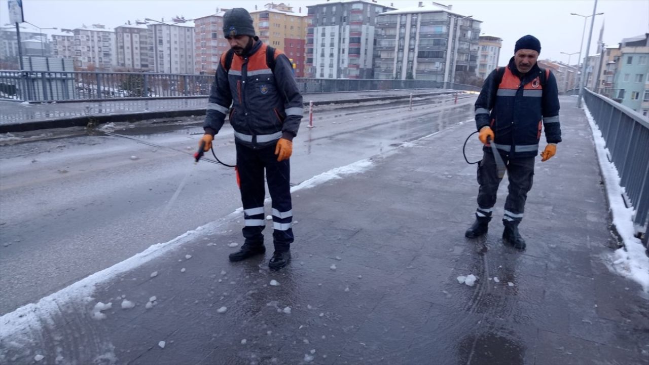 Çorum'da Kar Yağışı Etkisini Gösterdi