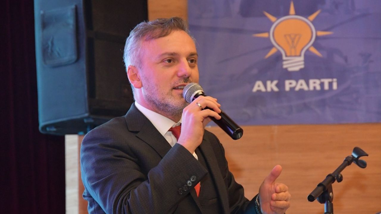 AK Parti'den Türkiye Yüzyılı Vurgusu