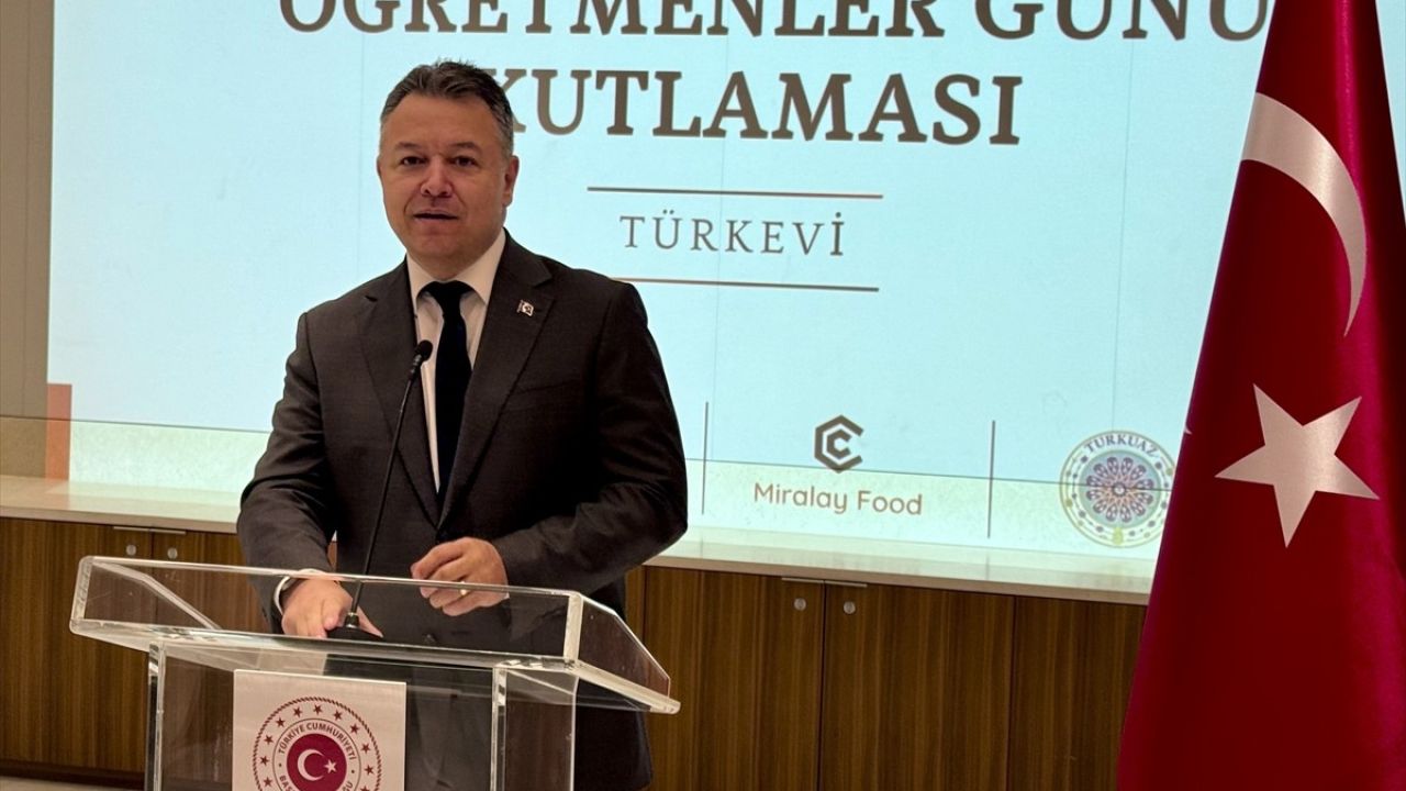 New York’ta Öğretmenler Günü Coşkuyla Kutlandı