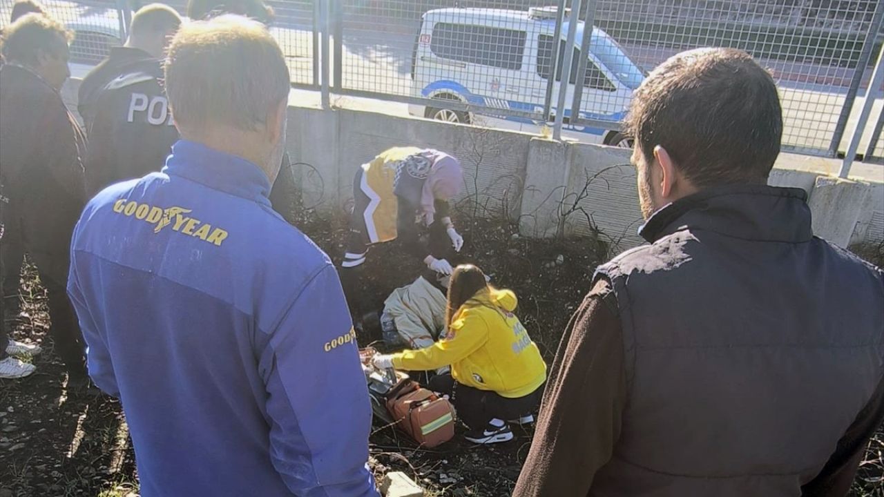 Adana'da Demir Yolu Kenarında Birey Bulundu