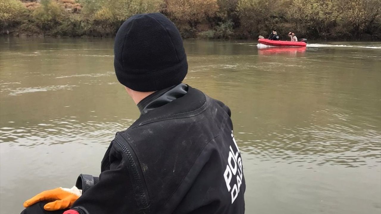 Şırnak'ta Kaybolan Genç İçin Arama Çalışmaları Devam Ediyor