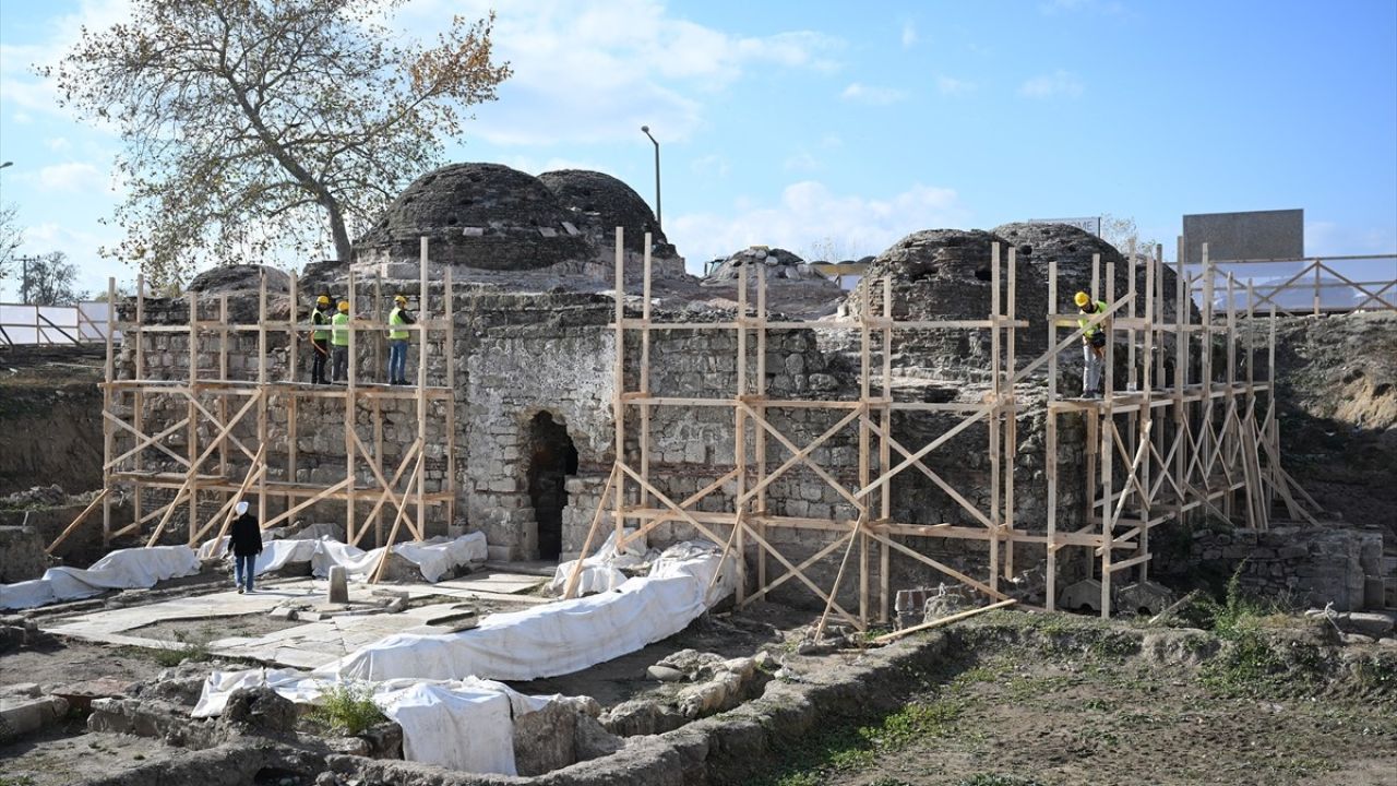 Edirne'de Gazi Mihal Hamamı'nın Restorasyonu Devam Ediyor