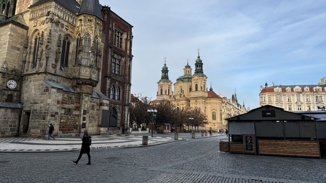 Prag, Avrupa'nın Kristal Merkezi ve Futbol Heyecanı