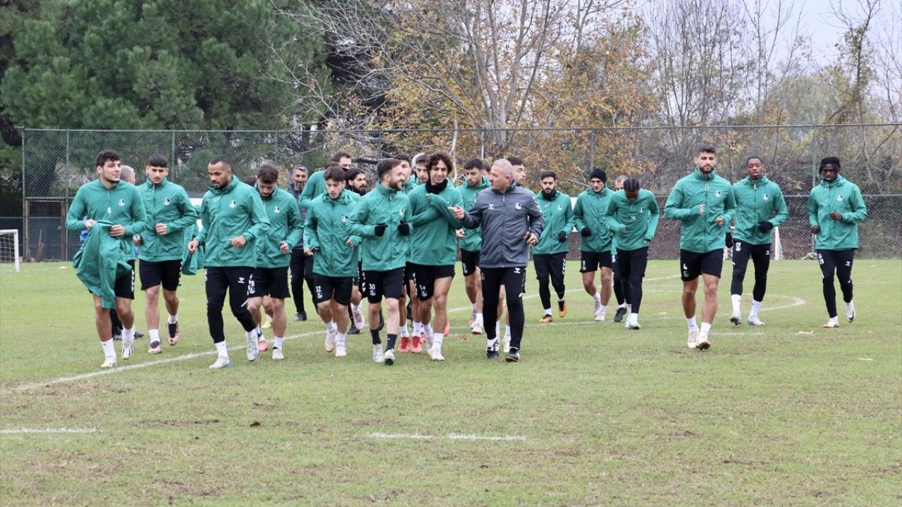 Sakaryaspor, Boluspor Maçına Hazırlıklarını Sürdürüyor