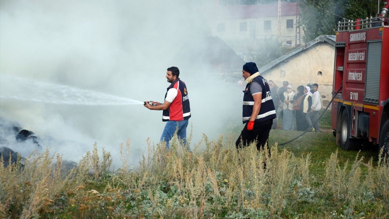 Kars'ta Yangın, 400 Balyayı Küle Çeviriyor