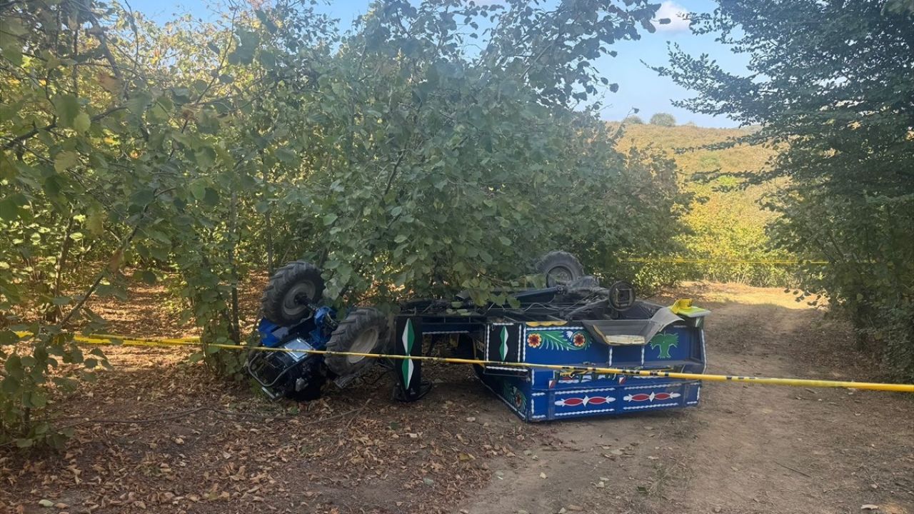 Sakarya'da Tarım Aracının Devrilmesi Trajediyle Sonuçlandı