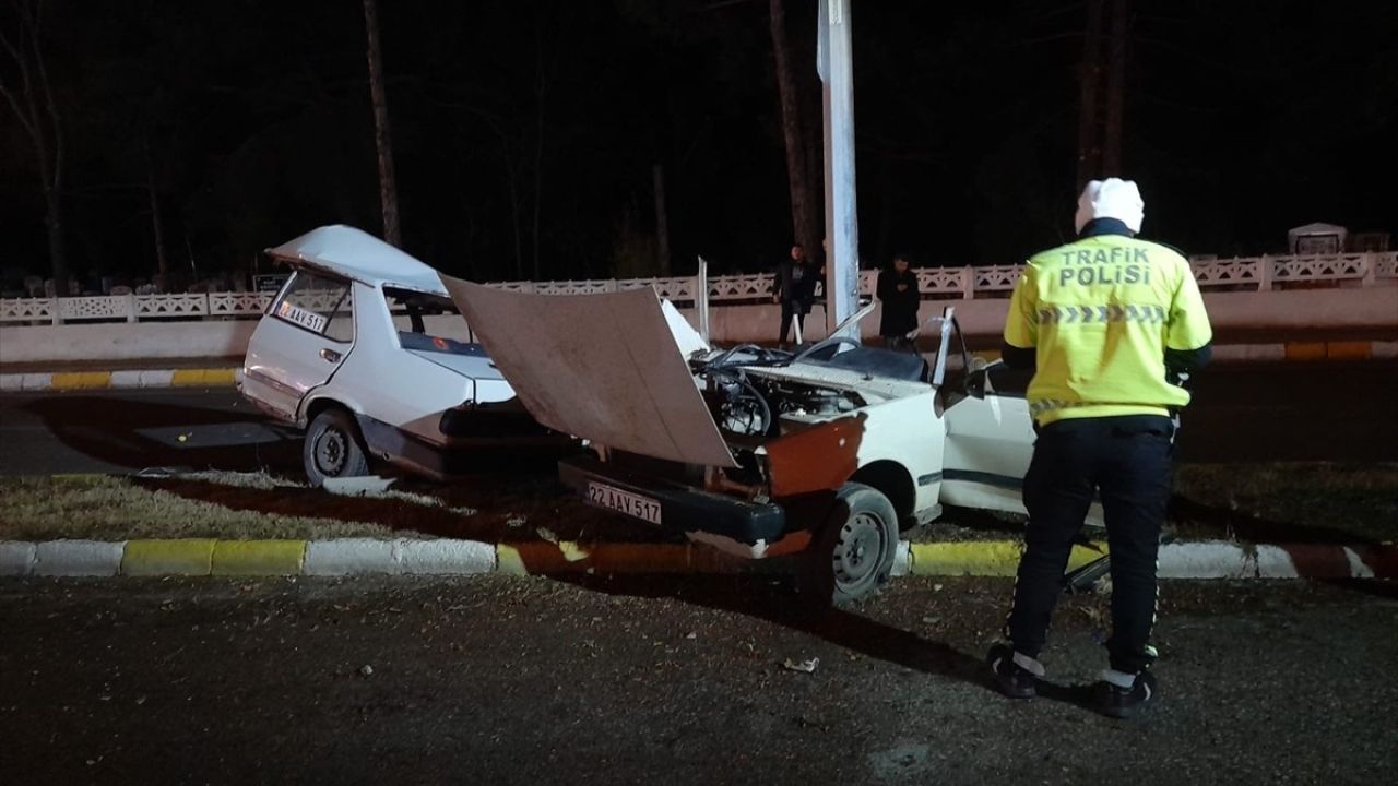 Edirne'deki Trafik Kazasında 1 Kişi Hayatını Kaybetti