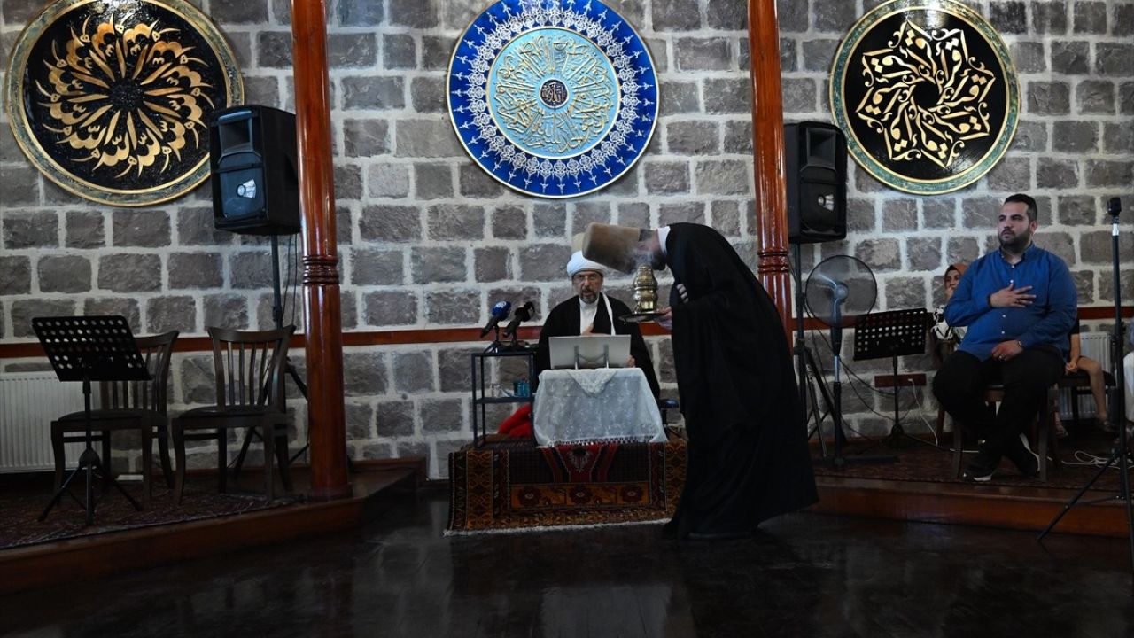 Ankara'da Mesnevi Sohbetleri Başladı