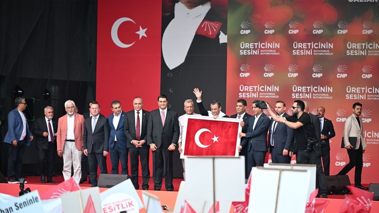 CHP Lideri Özgür Özel Gaziantep'te Antep Fıstığını Gündeme Getirdi