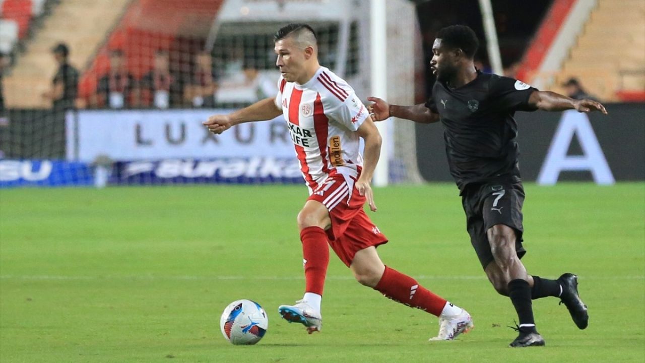 Antalyaspor, Atakaş Hatayspor'u 3-2 Mağlup Etti!