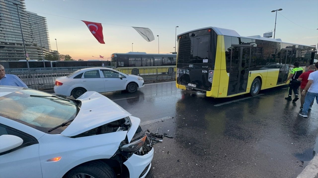 Şişli’de İETT Otobüsü ile Otomobil Çarpıştı: 3 Yaralı