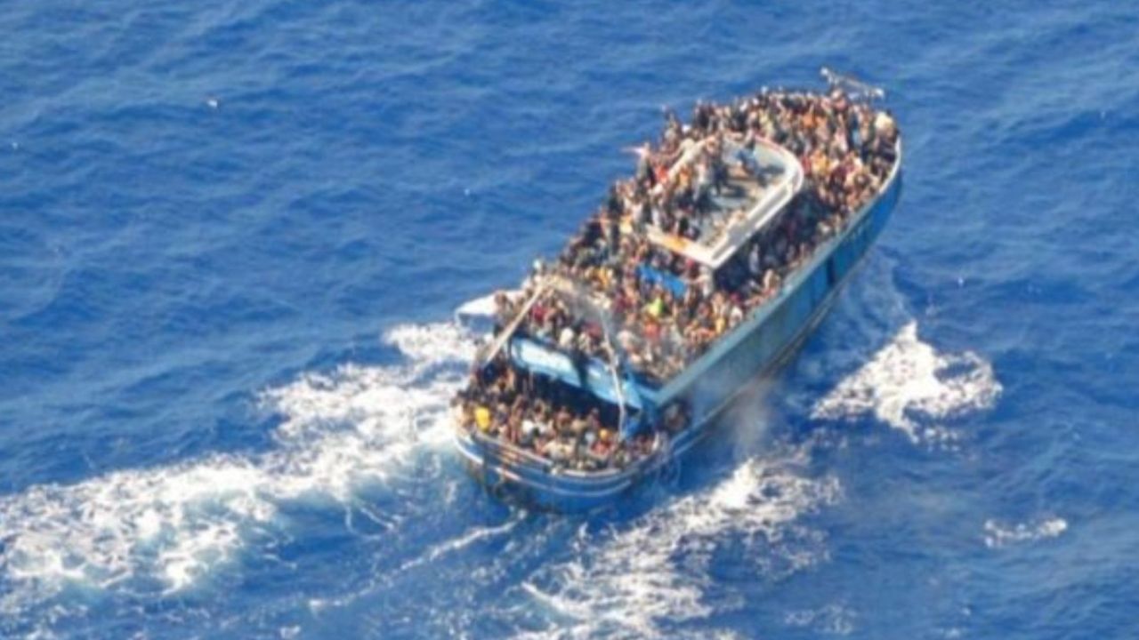 Tekne faciasıyla sarsılan Yunanistan, 3 günlük ulusal yas ilan etti!