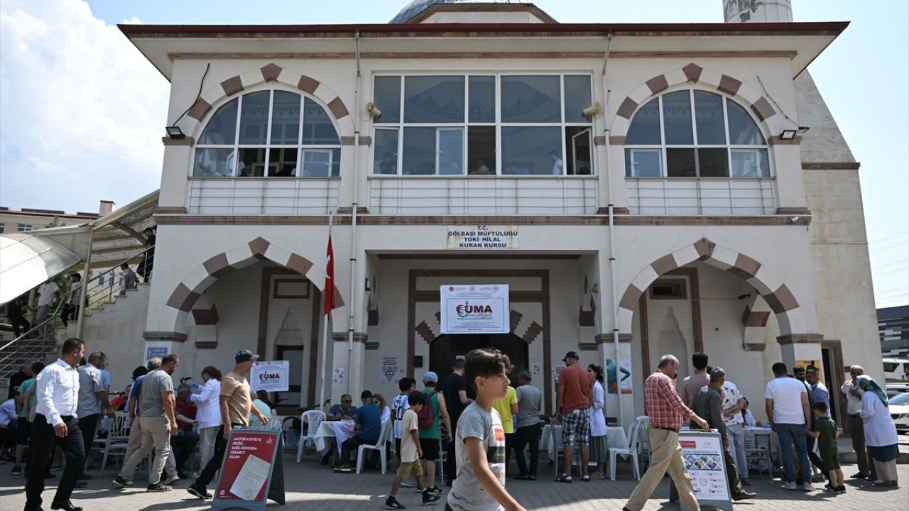 Cami Avlusunda Şeker Hastalığı Taraması: Celal Dede'den Sağlık Çağrısı