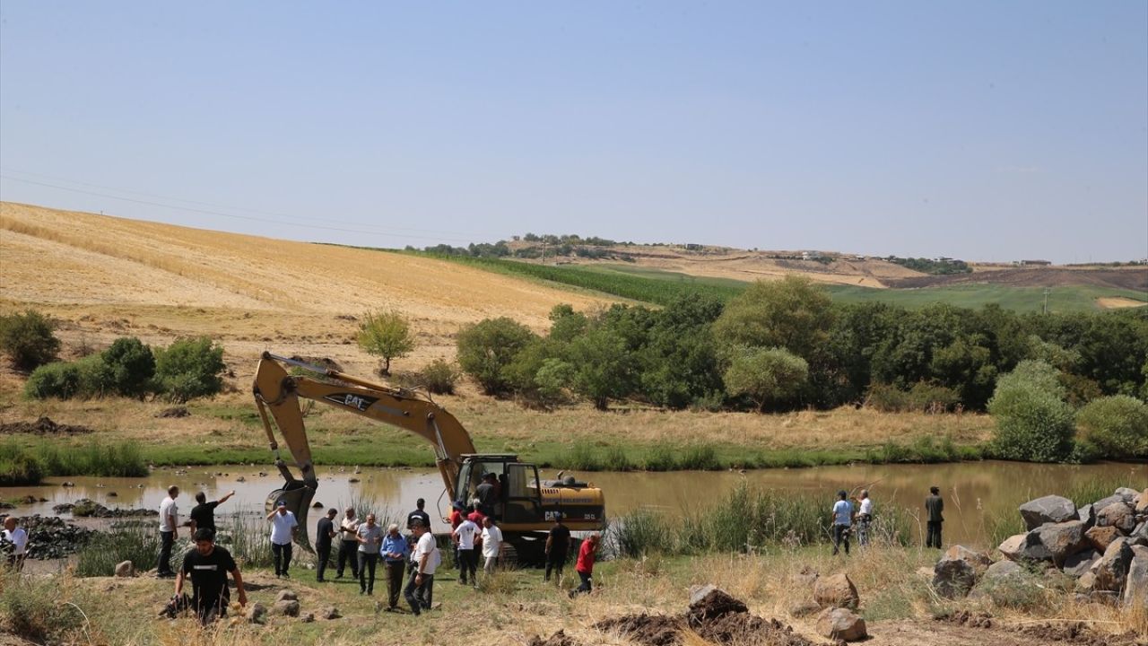 Diyarbakır'da Kaybolan 8 Yaşındaki Narin Güran Aranıyor