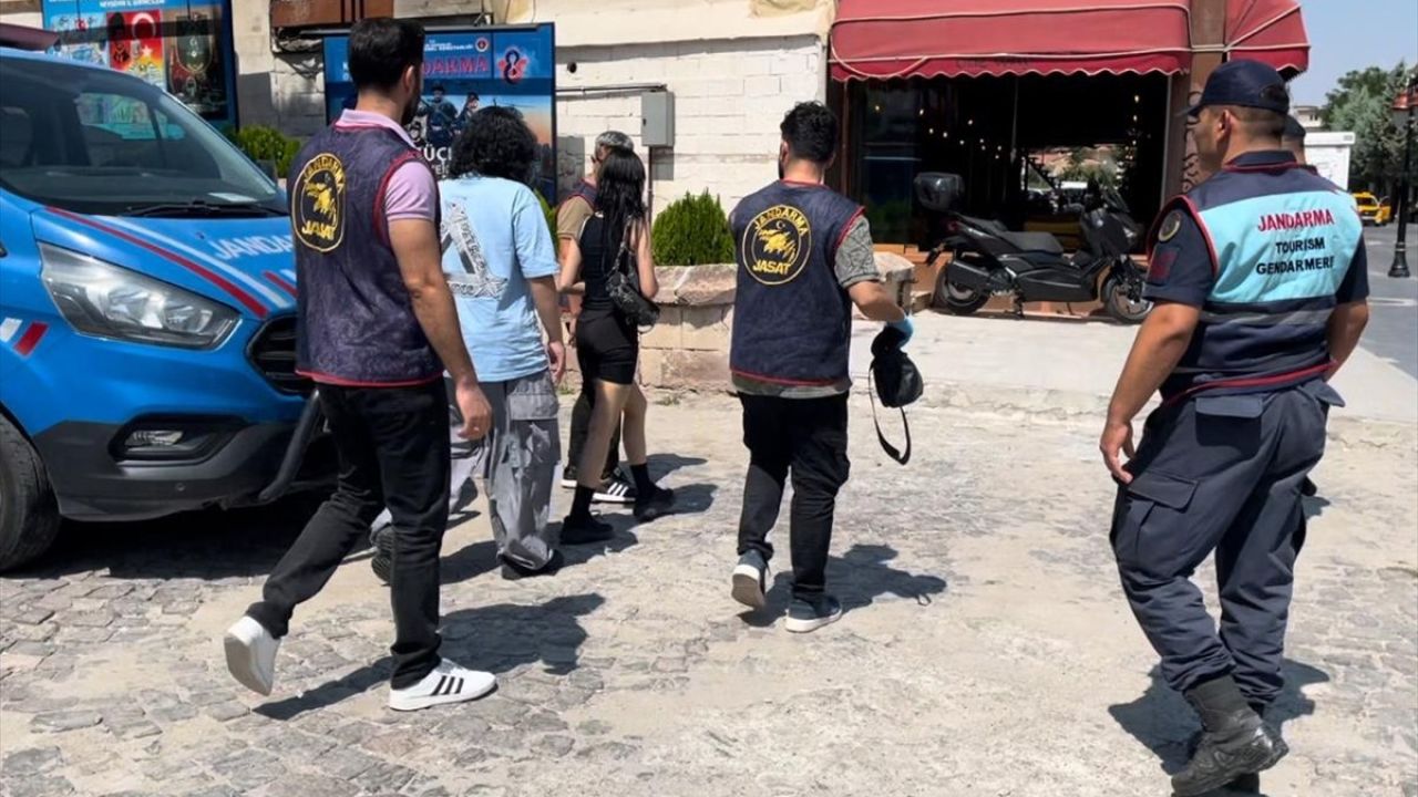 Kapadokya'da Çanta Hırsızlığı Olayı: Güney Koreli Turistler Yakalandı