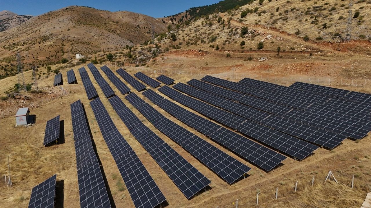 Bitlis Belediyesi Güneş Enerjisi Santrali ile Elektrik İhtiyacını Karşılıyor