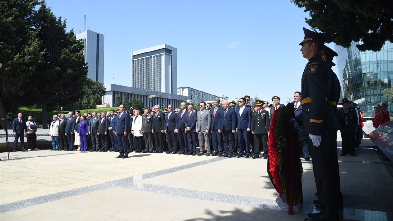 Büyük Zafer'in 102. Yıldönümü Bakü'de Kutlandı