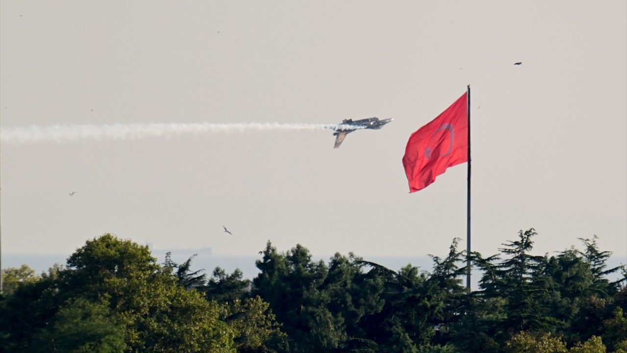 SOLOTÜRK'ten Büyük Zafer'in 102. Yılında Muhteşem Gösteri Uçuşu