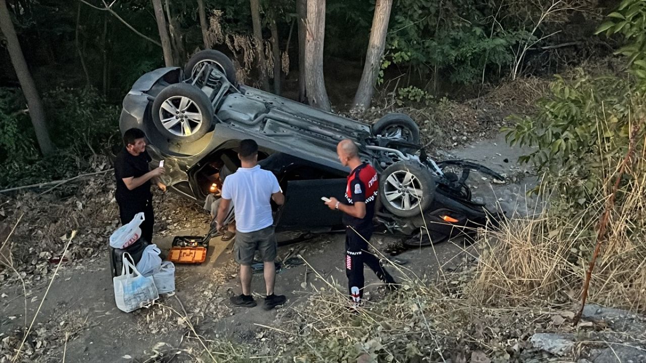 Çanakkale'de Trafik Kazası: 5 Yaralı