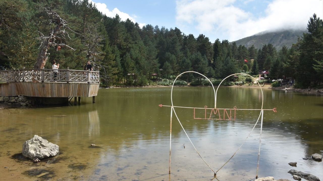 Limni Gölü Tabiat Parkı Ziyaretçi Rekoru Kırıyor