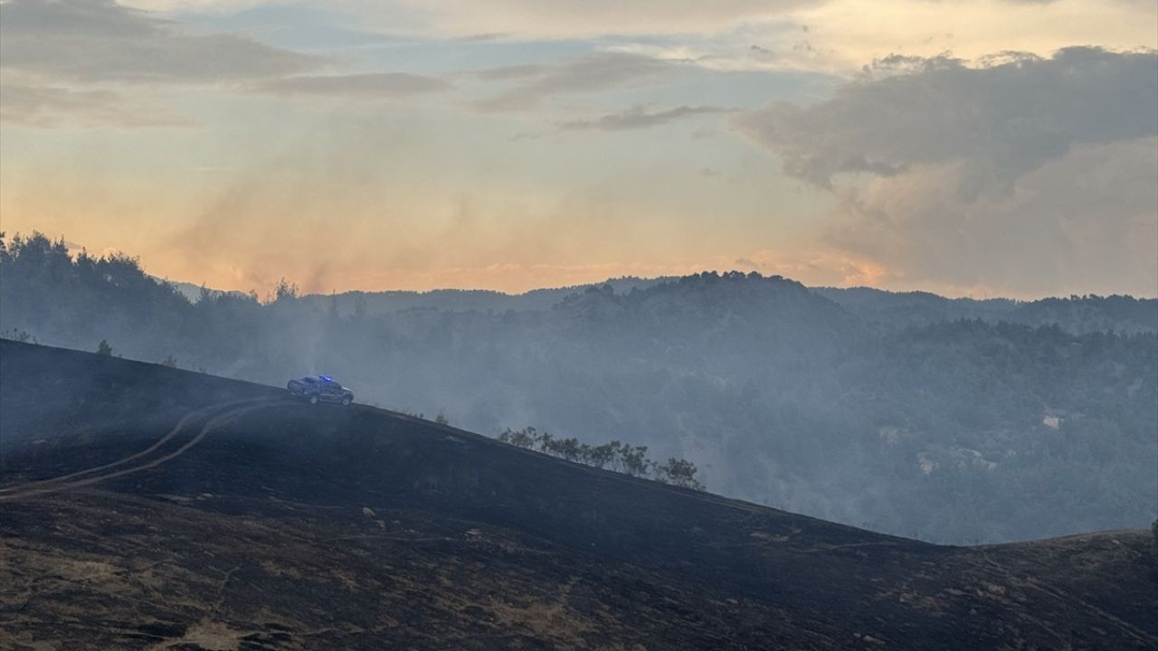 Kahramanmaraş'ta Orman Yangınına Müdahale Devam Ediyor