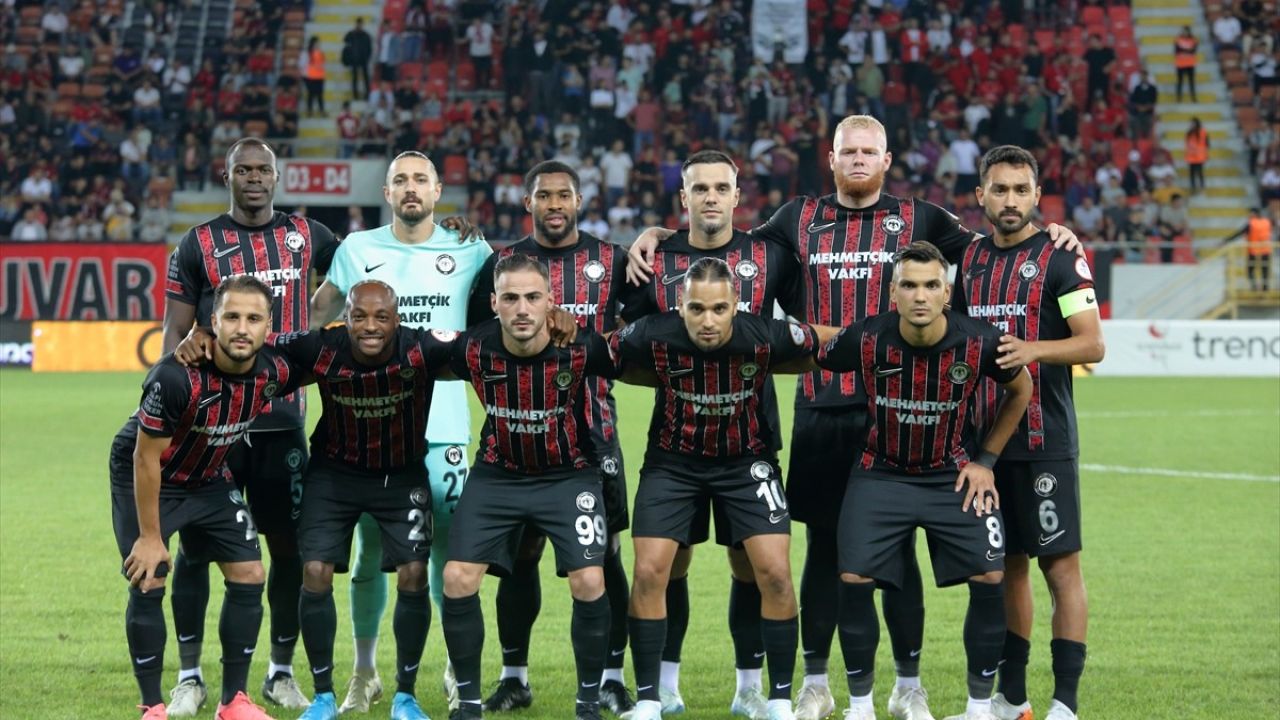 Trendyol 1. Lig: Ahlatcı Çorum FK ve Sakaryaspor Berabere Kaldı