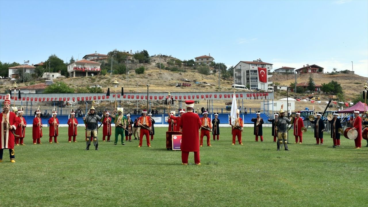 Karakeçili Ertuğrul Gazi'yi Anma Şenliği Coşkuyla Tamamlandı