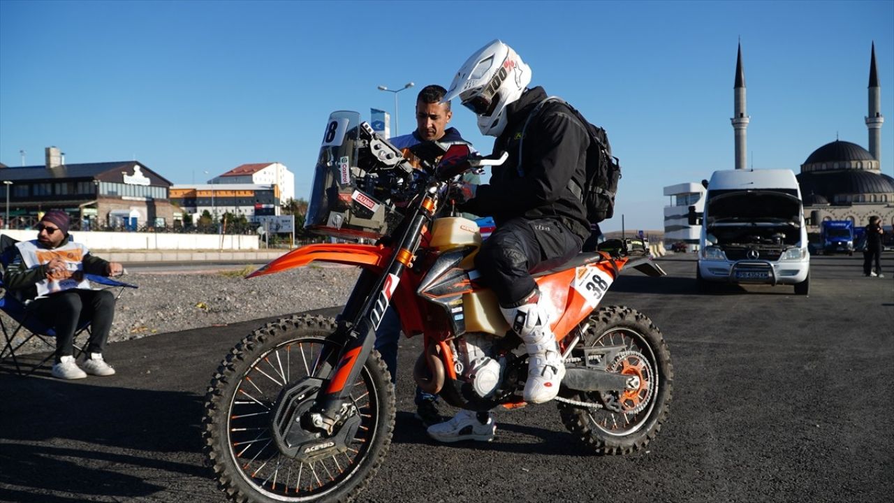 TransAnatolia Rally Raid Yarışçıları Erciyes'te Kampta