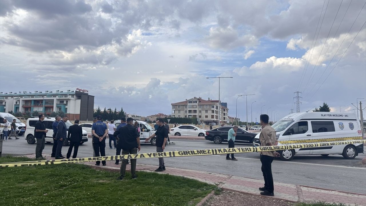 Konya'da Çalıntı Araç Takibi Sonrası Polis Yaralandı