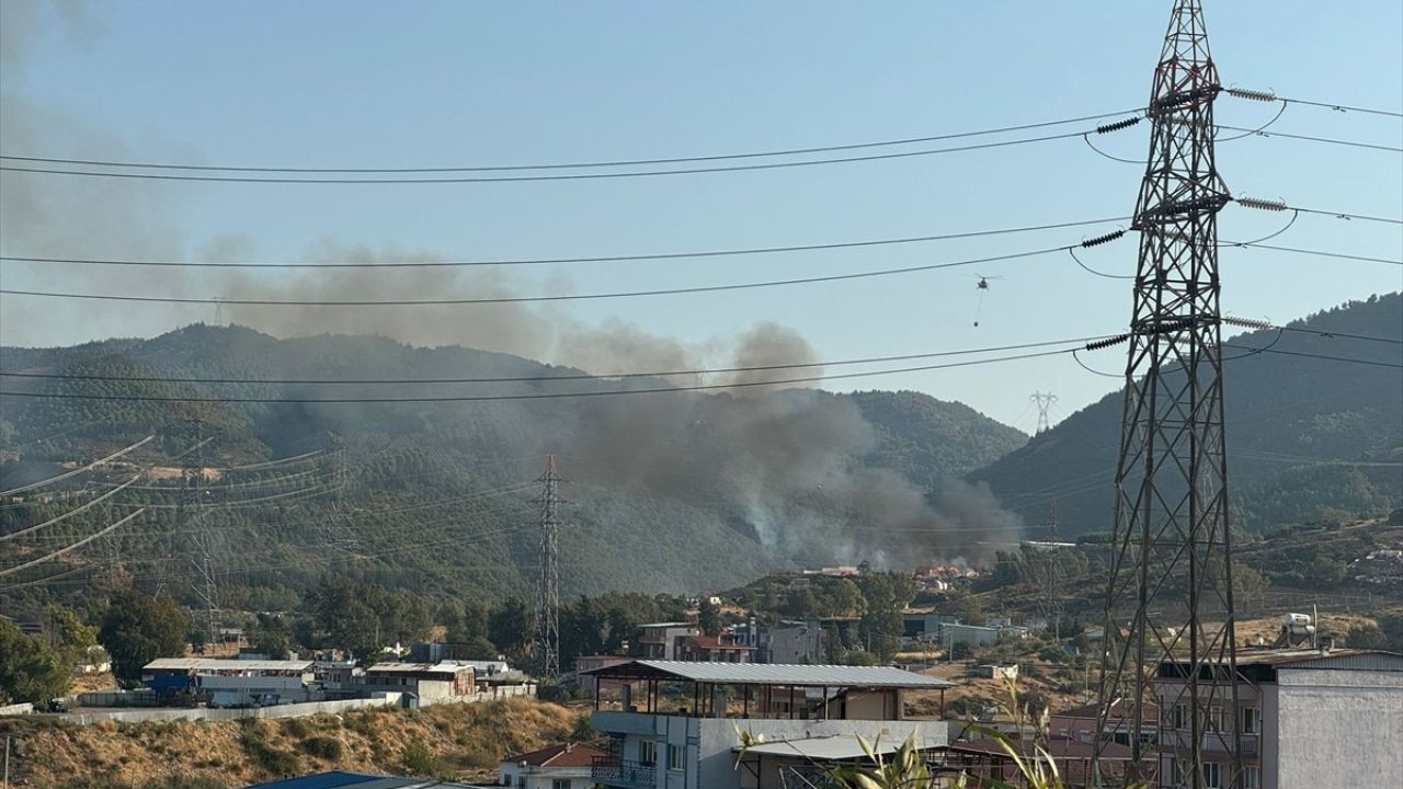 İzmir'de Katı Atık Depolama Sahasında Yangın Çıktı