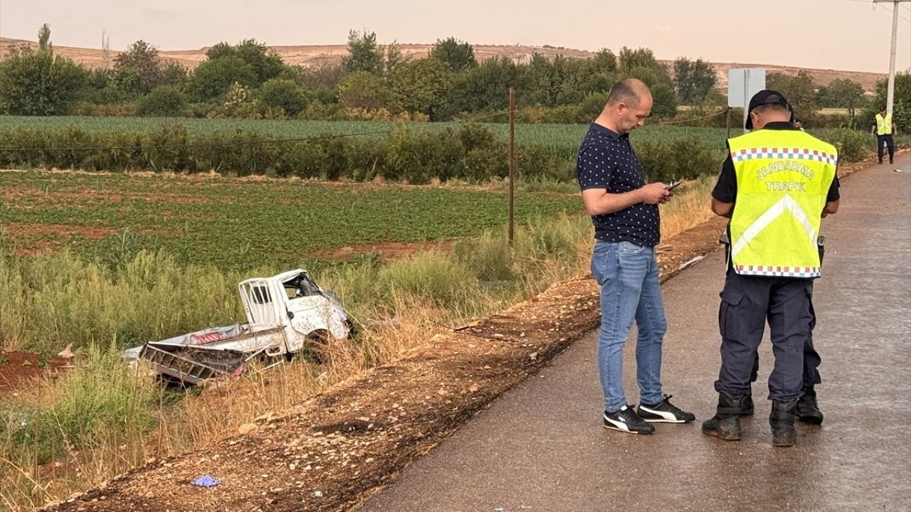 Gaziantep'te Tarım İşçilerini Taşıyan Pikap Devrildi