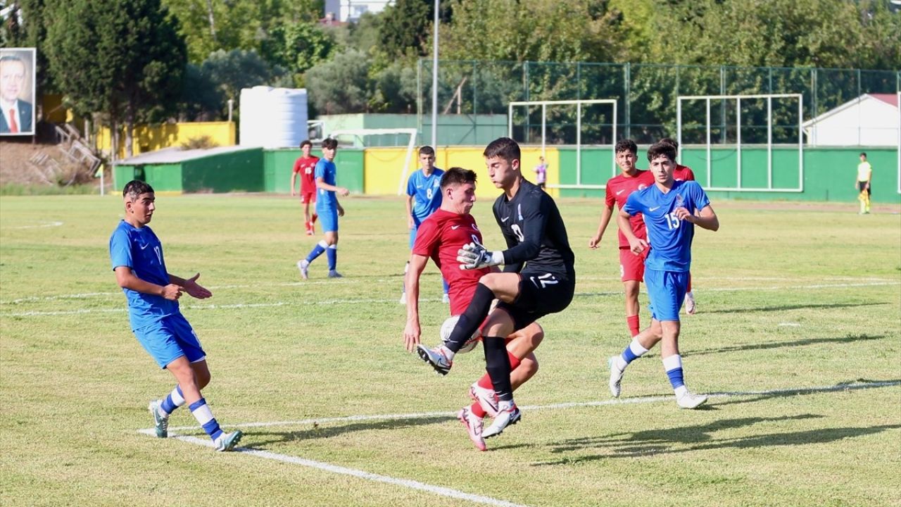 Türkiye 17 Yaş Altı Futbol Takımı'ndan Cezayir'e Farklı Galibiyet