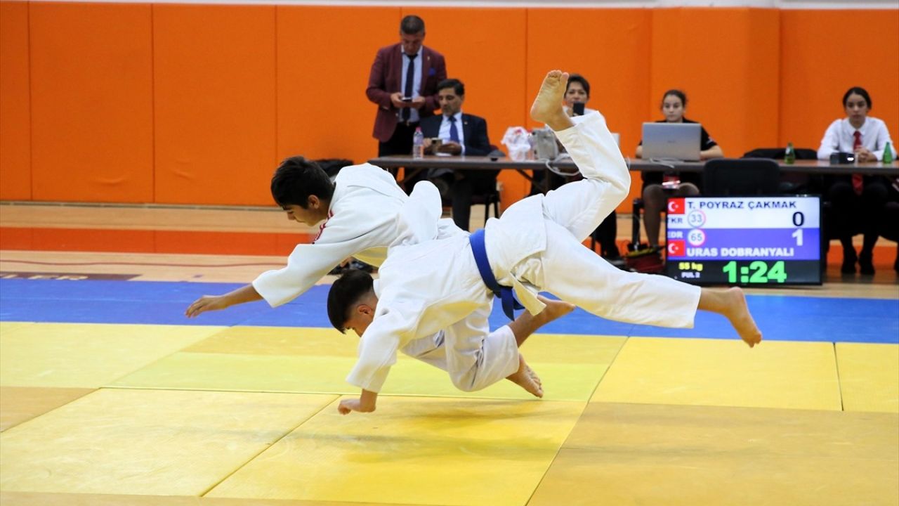 Edirne’de Uluslararası Judo Turnuvası Coşkuyla Başladı