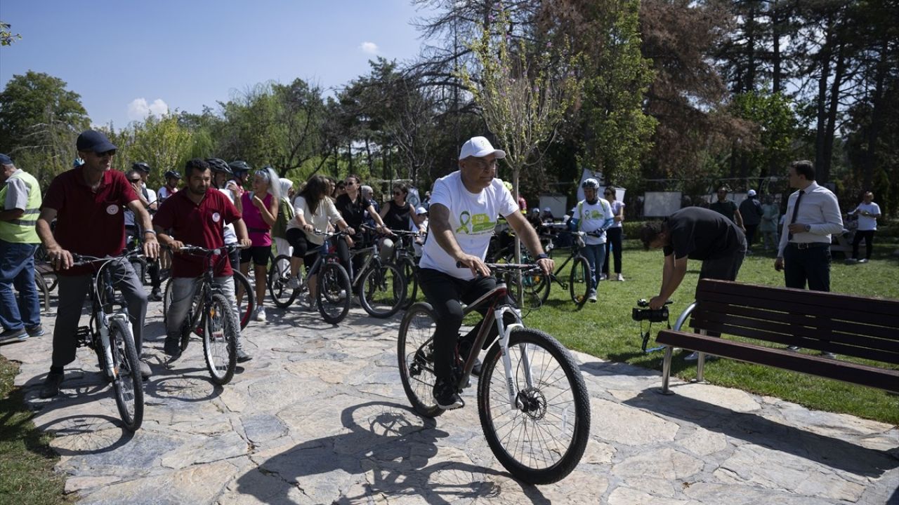 Lenfoma Farkındalık Etkinliği: Kanser Hastaları ve Hekimler Pedal Çevirdi