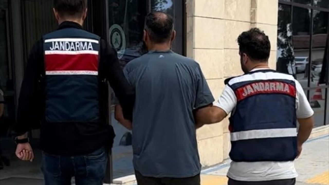 İzmir'de DEAŞ Operasyonunda 2 Zanlı Tutuklandı