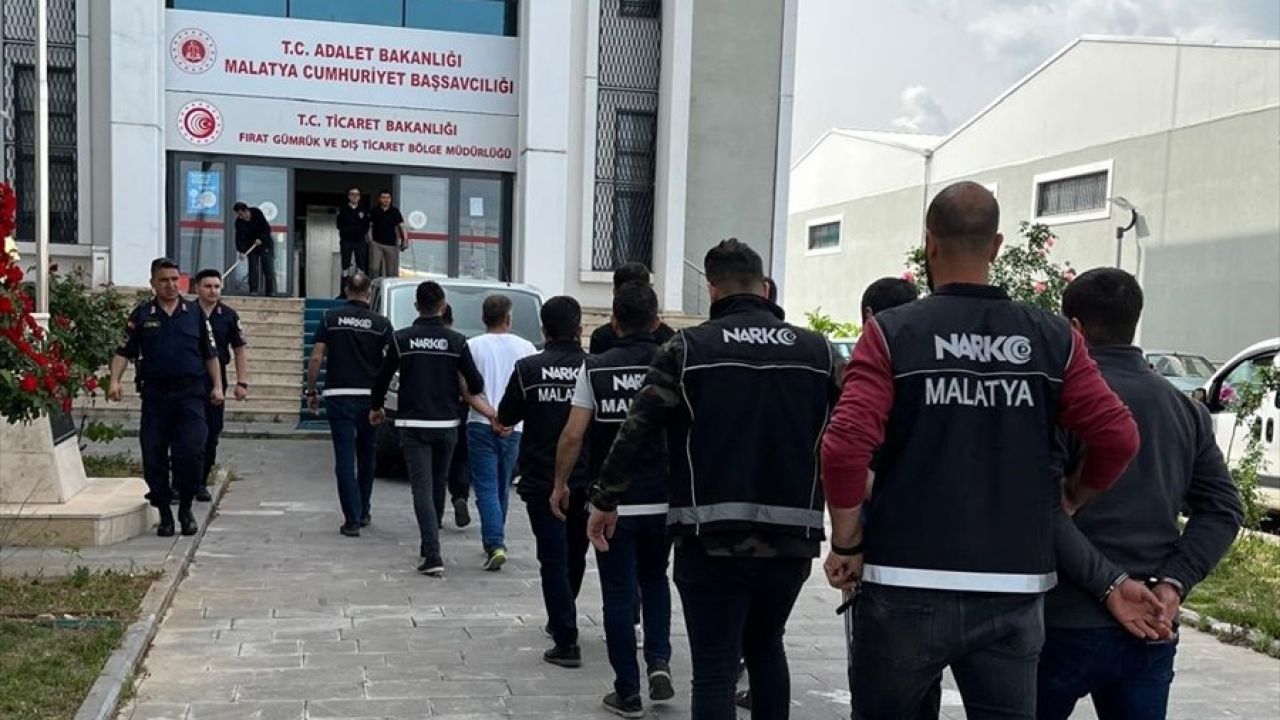 Malatya'da Uyuşturucu Operasyonu: 17 Tutuklama