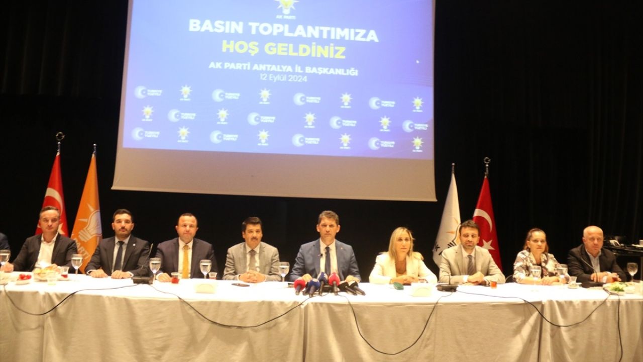 AK Parti Antalya İl Başkanı Çetin'den Böcek'e Sert Eleştiriler