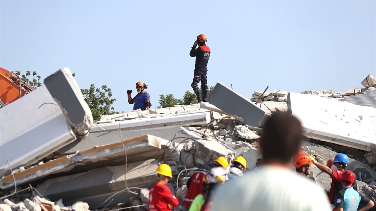 Mersin'de 7 Büyüklüğündeki Deprem Tatbikatı Başladı