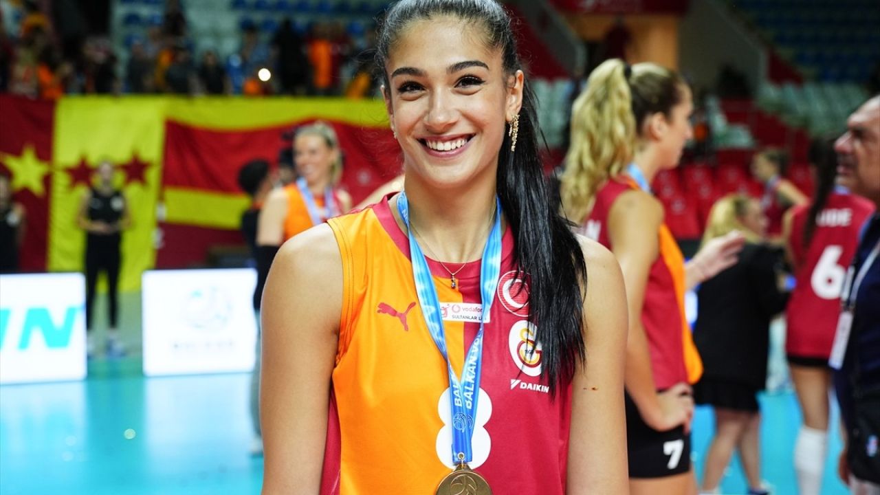 Galatasaray Daikin Kadın Voleybol Takımı Balkan Kupası'nı Kazandı