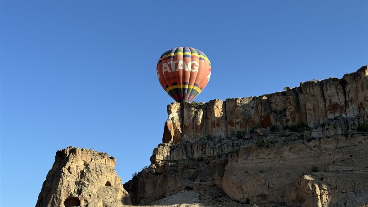 Aksaray'da Medya Temsilcileri Sıcak Hava Balonuyla Ihlara Vadisi'ni Keşfetti