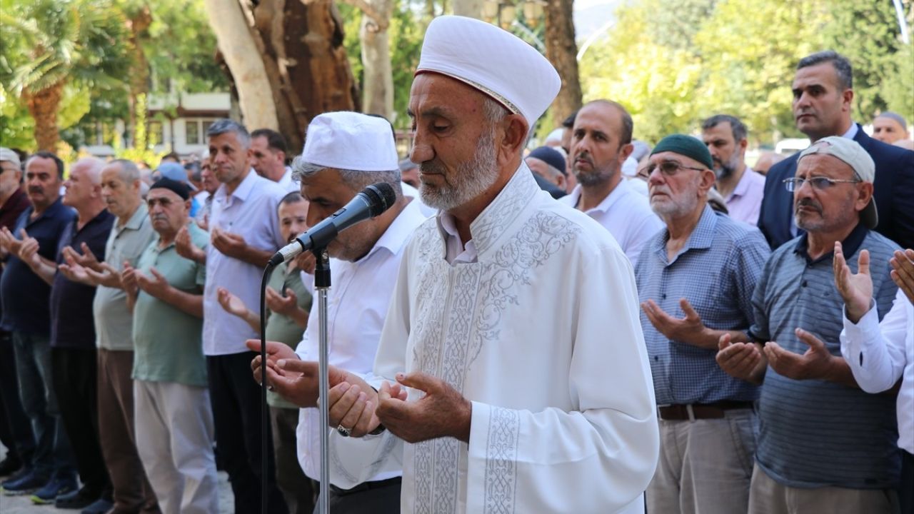 Amasya'da Gıyabi Cenaze Namazı: Ayşenur Ezgi Eygi'yi Unutmadık