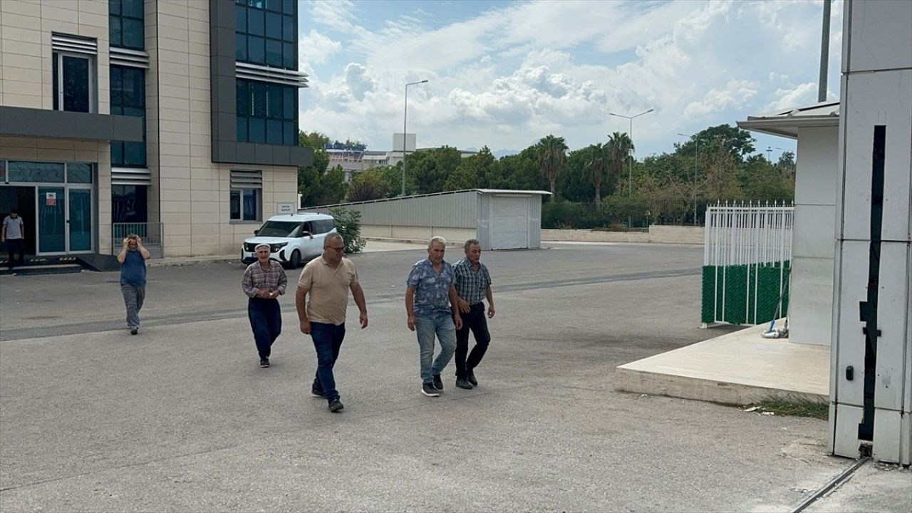 Antalya'da Feci Kaza: 3 Kişi Hayatını Kaybetti