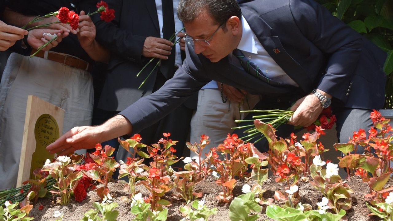 Ekrem İmamoğlu'ndan Şehit Ayar'a Ziyaret