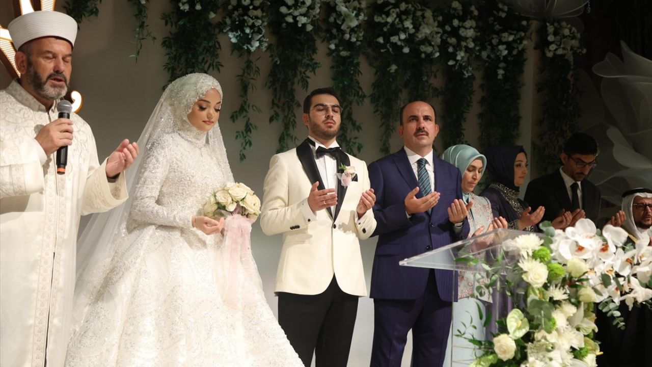 Konya'da Dört Bakanın Şahitlik Ettiği Görkemli Nikah Töreni