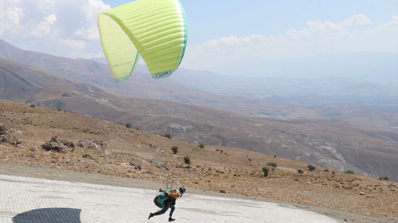 Paramotor Sporcularının Kayıt Altına Alınmasıyla Güvenlik Önlemleri Artıyor